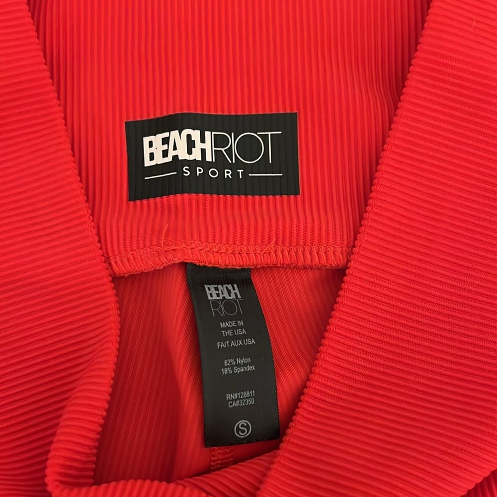 Beach Riot Cara Rib Leggings in Red - Picture 4 of 5